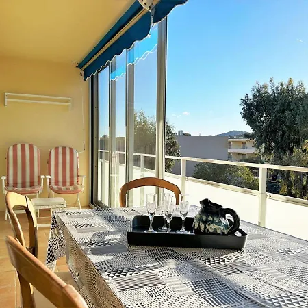 A 150m De La Avec Terrasse Fermee Et Parking Privatif - - Fr-1-251-578 شقة